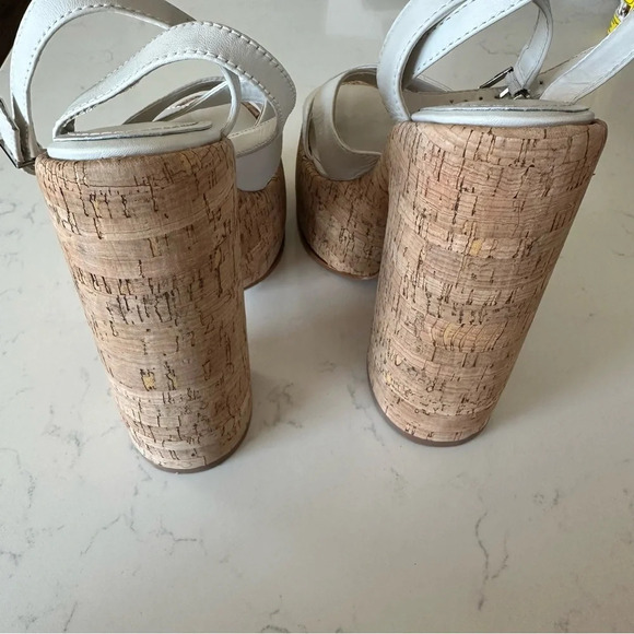 SCHUTZ Pattie platform Sandal size: 8 - Picture 6 of 7